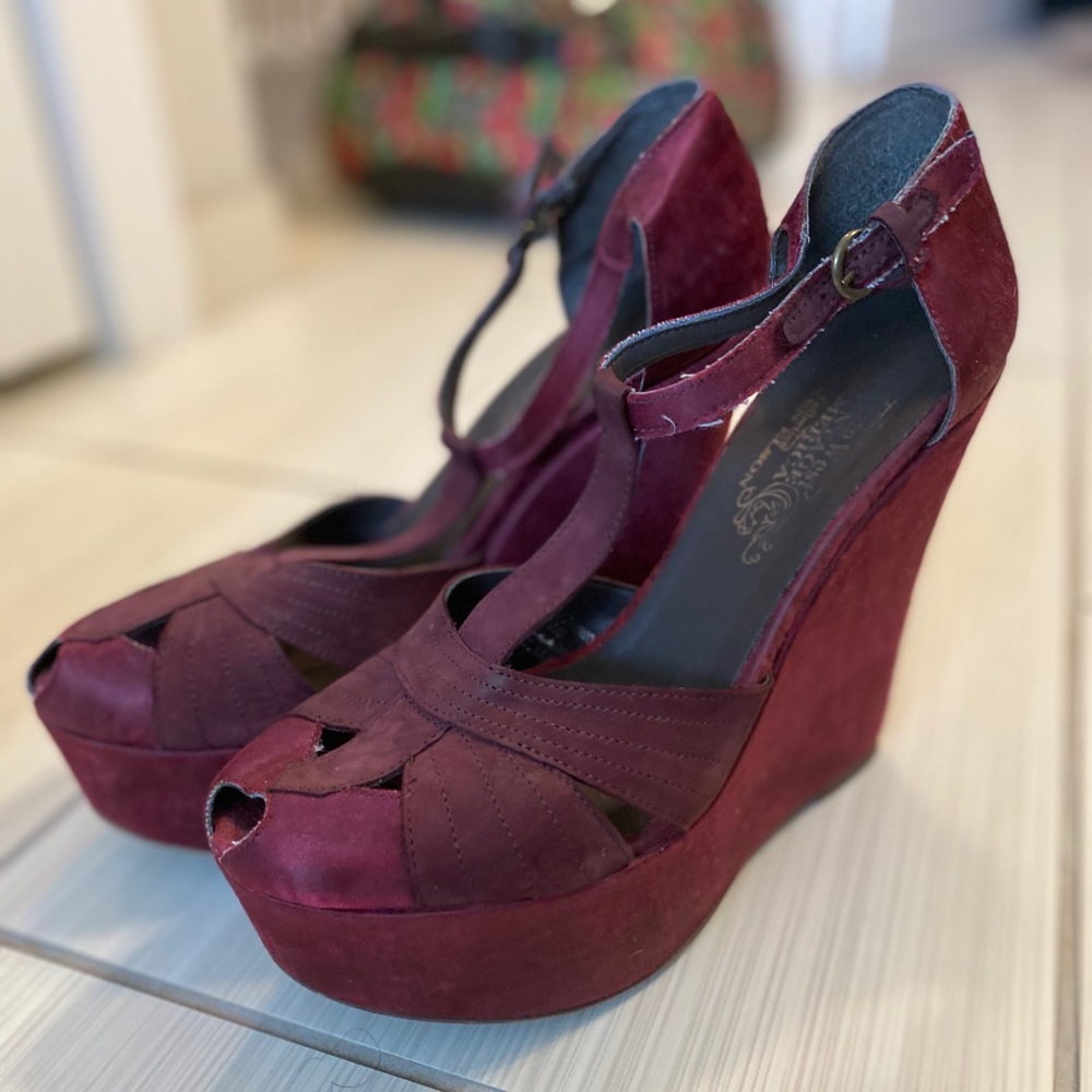New/Vintage Wedges!